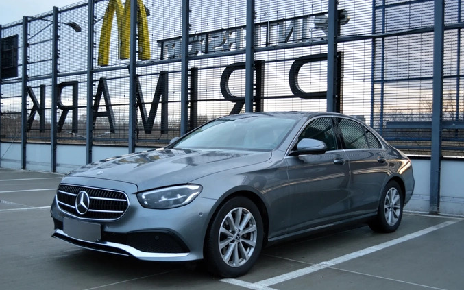 Mercedes-Benz Klasa E cena 173000 przebieg: 68200, rok produkcji 2021 z Wrocław małe 79